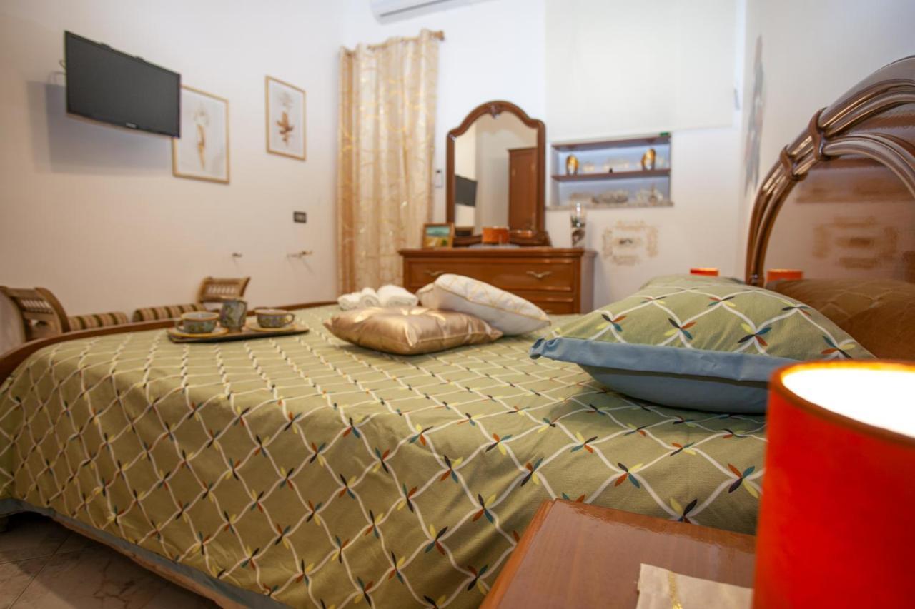 Casa Rosamaria Lejlighed Giardini Naxos Eksteriør billede