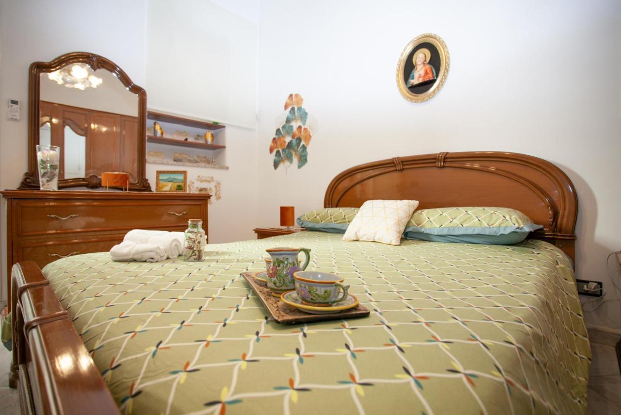 Casa Rosamaria Lejlighed Giardini Naxos Eksteriør billede