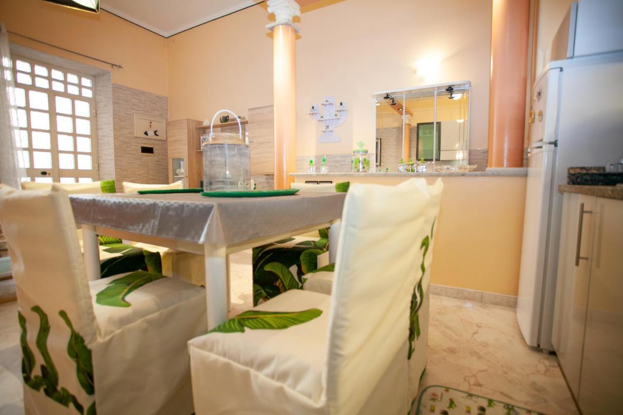 Casa Rosamaria Lejlighed Giardini Naxos Eksteriør billede